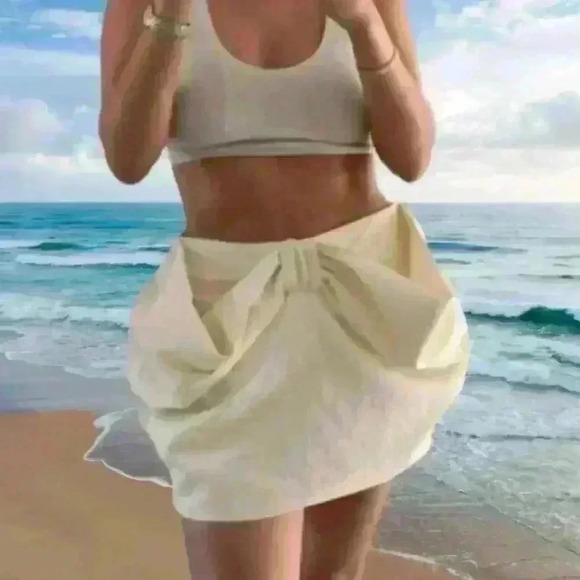 New with tags Zara bow skirt - Picture 2 of 2